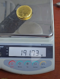 广东一男子用SIM卡炼出近200克黄金，价值21万元